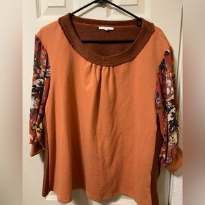 Super cute Easel blouse with a retro vibe.